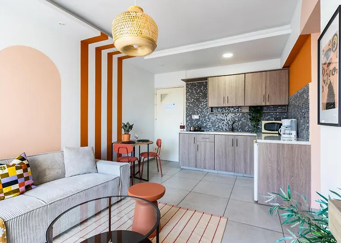 Apartment Made With 1-br By Finikoudes *